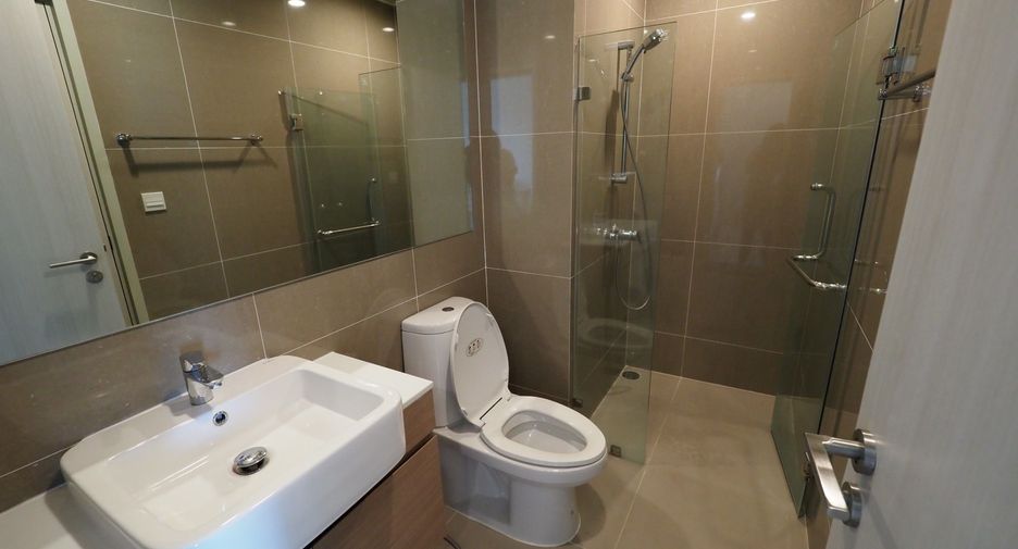 Продажа 2 спальни кондо в Хуаи Кхщанг, Бангкок