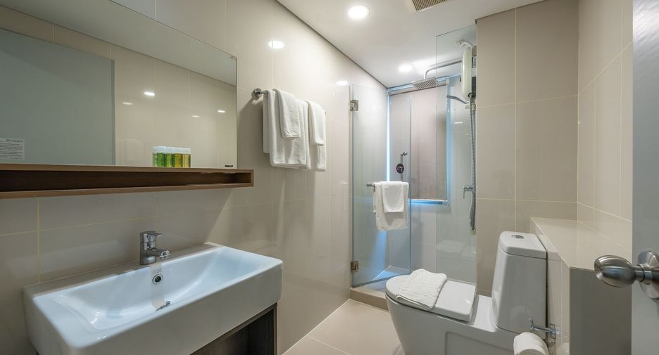Condo en alquiler de 2 habitaciones en Yan Nawa, Bangkok
