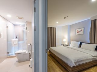 Condo en alquiler de 2 habitaciones en Yan Nawa, Bangkok