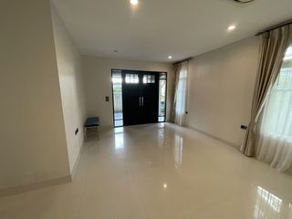 Haus zur Miete mit 4 Zimmer in Bang Phli, Samut Prakan
