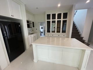 Haus zur Miete mit 4 Zimmer in Bang Phli, Samut Prakan