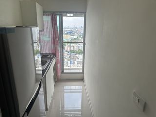 Condo en alquiler de 1 habitaciones en Khlong Toei, Bangkok