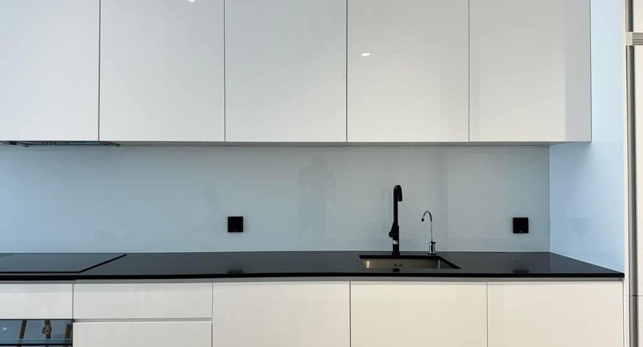 For rent 2 bedrooms condo in Sathon, Bangkok