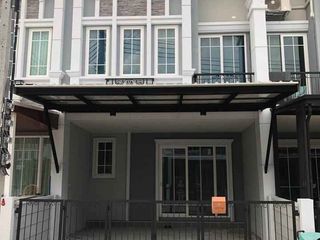 Haus zur Miete mit 3 Zimmer in Chom Thong, Bangkok