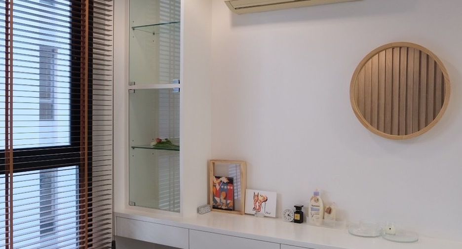 For sale 1 bed condo in Khlong Toei, Bangkok
