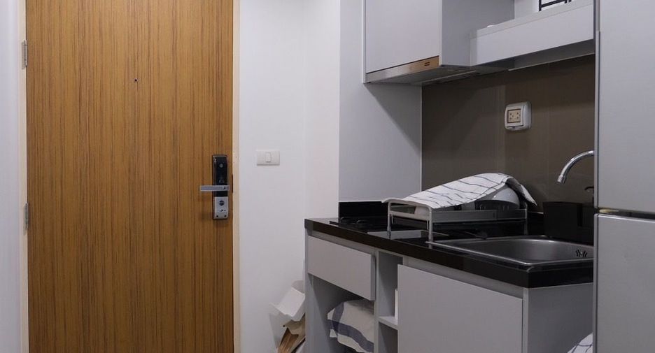 For sale 1 bed condo in Khlong Toei, Bangkok