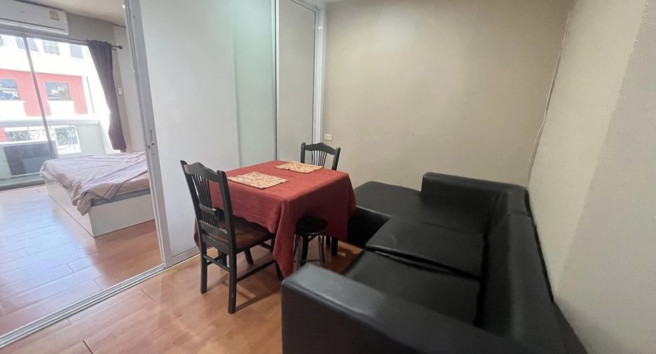 For sale 2 bedrooms condo in Wang Thonglang, Bangkok