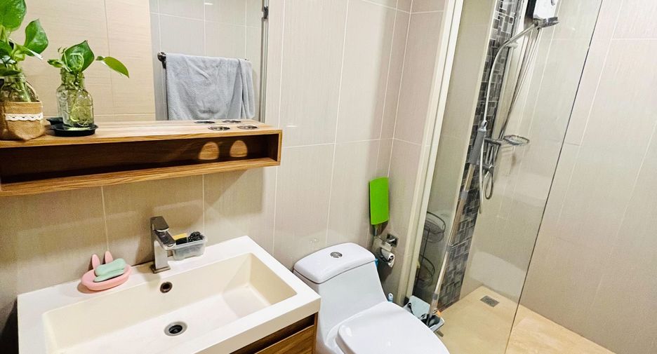 For sale 1 bed condo in Bang Na, Bangkok
