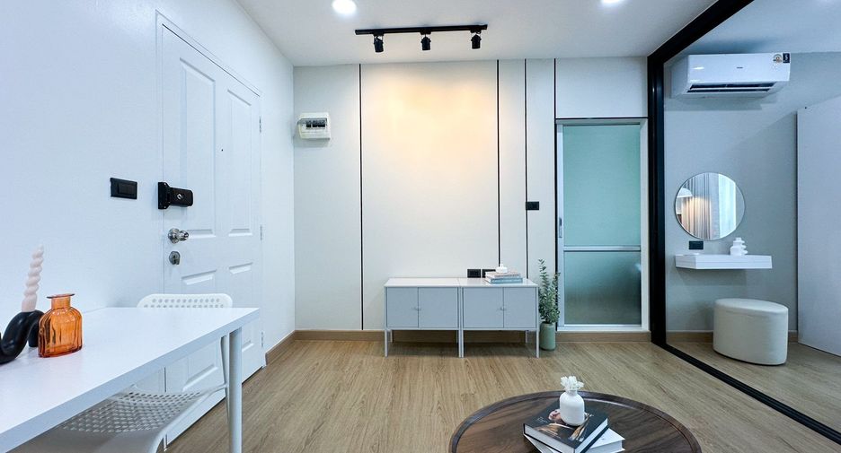 For sale 1 bed condo in Lat Krabang, Bangkok