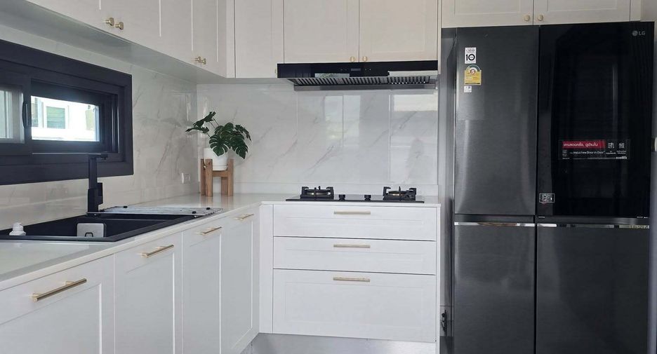 For rent 4 bedrooms house in Mueang Phuket, Phuket