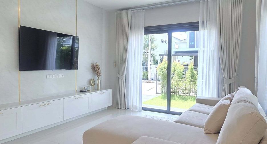 For rent 4 bedrooms house in Mueang Phuket, Phuket