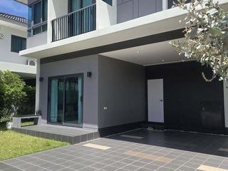 Casa en alquiler de 4 habitaciones en Mueang Phuket, Phuket