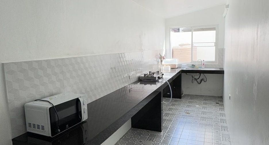 Haus zur Miete mit 3 Zimmer in Mueang Phuket, Phuket