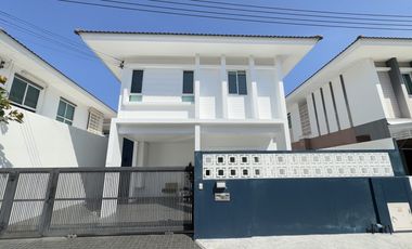 For rent 3 bedrooms house in Mueang Phuket, Phuket