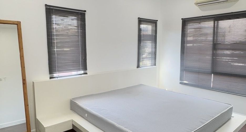 Haus zur Miete mit 3 Zimmer in Mueang Phuket, Phuket
