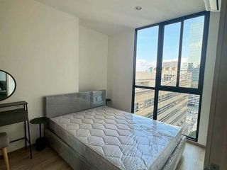 Wohnung zur Miete mit Studio in Huai Khwang, Bangkok
