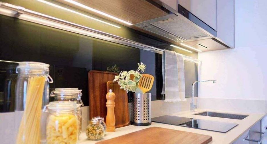 For rent 1 bed condo in Phaya Thai, Bangkok