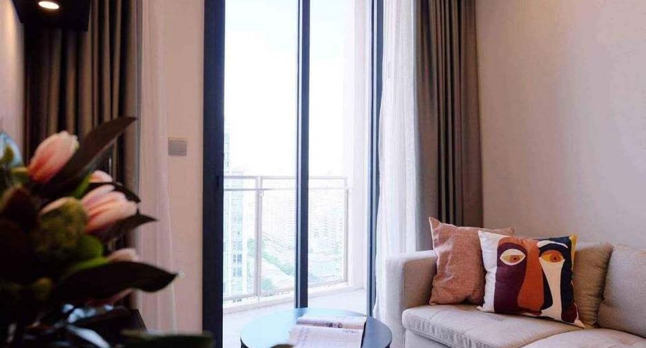 For rent 1 bed condo in Phaya Thai, Bangkok