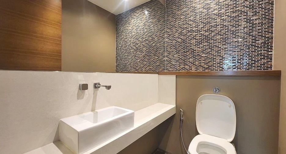 Wohnung zur Miete mit 2 Zimmer in Sathon, Bangkok