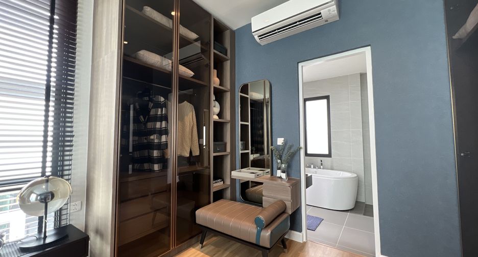 For sale 3 bedrooms house in Sai Mai, Bangkok