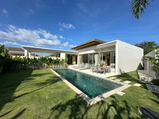 For rent 3 ベッドルーム villa in Thalang, Phuket