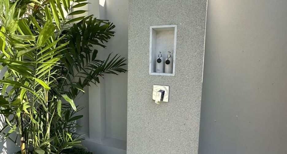For rent 3 bedrooms villa in Thalang, Phuket