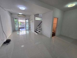 For sale 3 bedrooms townhouse in Bueng Kum, Bangkok