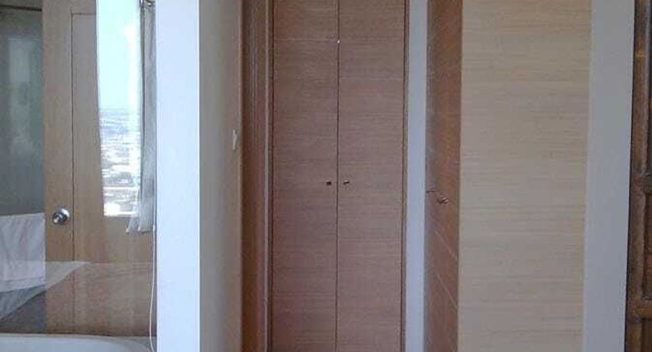For sale 1 bed condo in Sathon, Bangkok