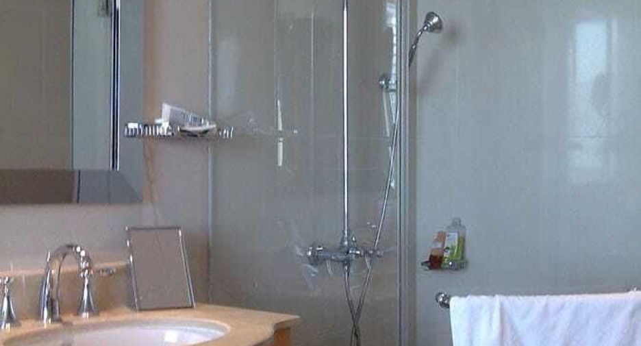 For sale 1 bed condo in Sathon, Bangkok