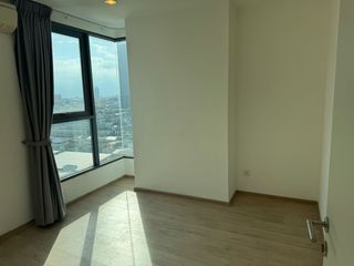 出售 2 卧室 公寓 在 Bang Rak, 曼谷