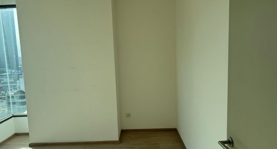 Wohnung zum Kauf mit 2 Zimmer in Bang Rak, Bangkok