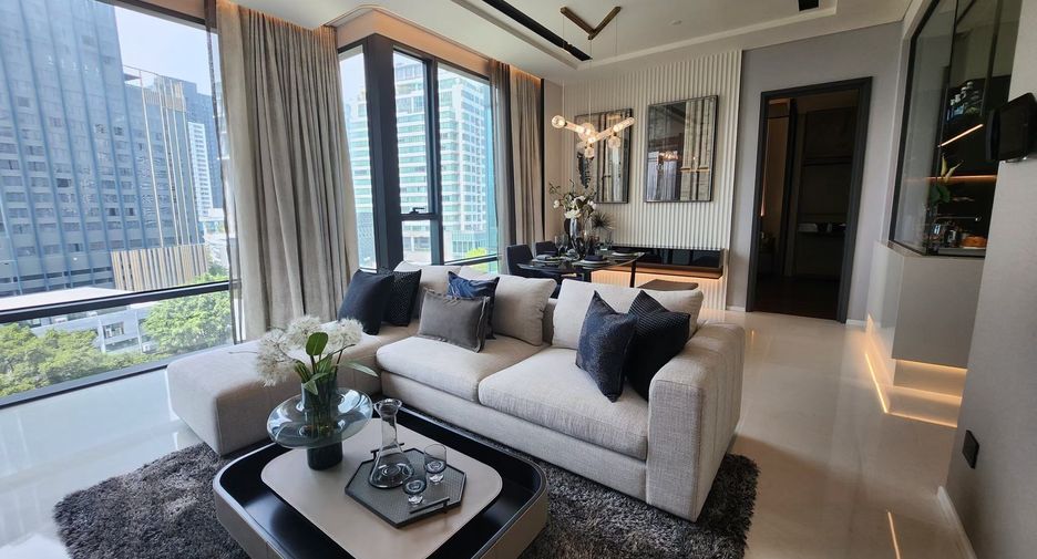 For rent 2 bedrooms condo in Watthana, Bangkok
