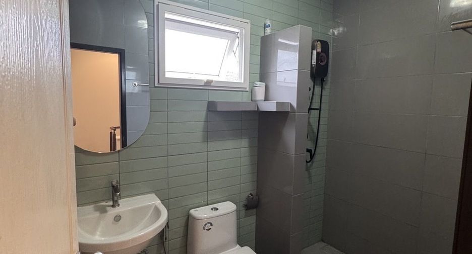 For rent 2 bedrooms townhouse in Mueang Phuket, Phuket