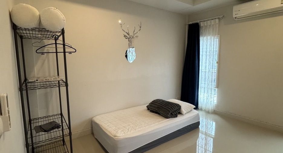 For rent 2 bedrooms townhouse in Mueang Phuket, Phuket