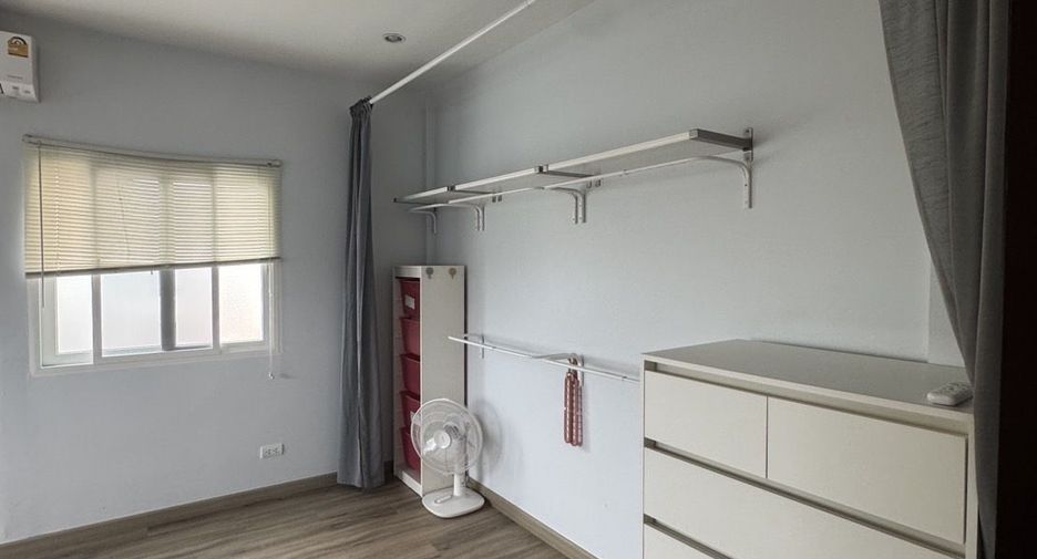 For rent 2 bedrooms townhouse in Mueang Phuket, Phuket