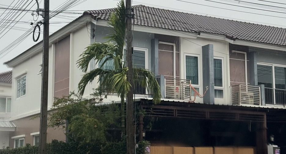 For rent 2 bedrooms townhouse in Mueang Phuket, Phuket