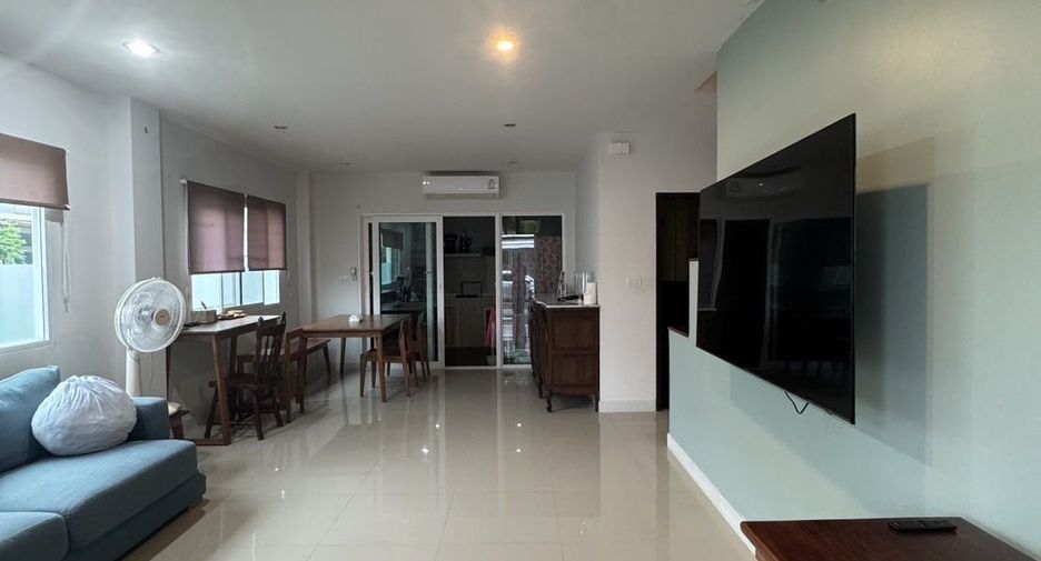 For rent 2 bedrooms townhouse in Mueang Phuket, Phuket