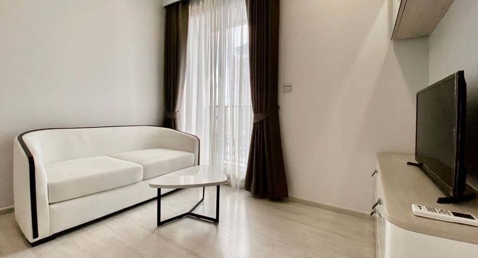For sale 1 bed condo in Watthana, Bangkok