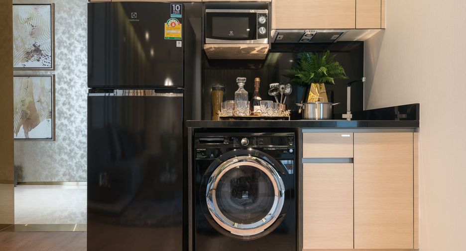 For sale 2 bedrooms condo in Khlong Toei, Bangkok