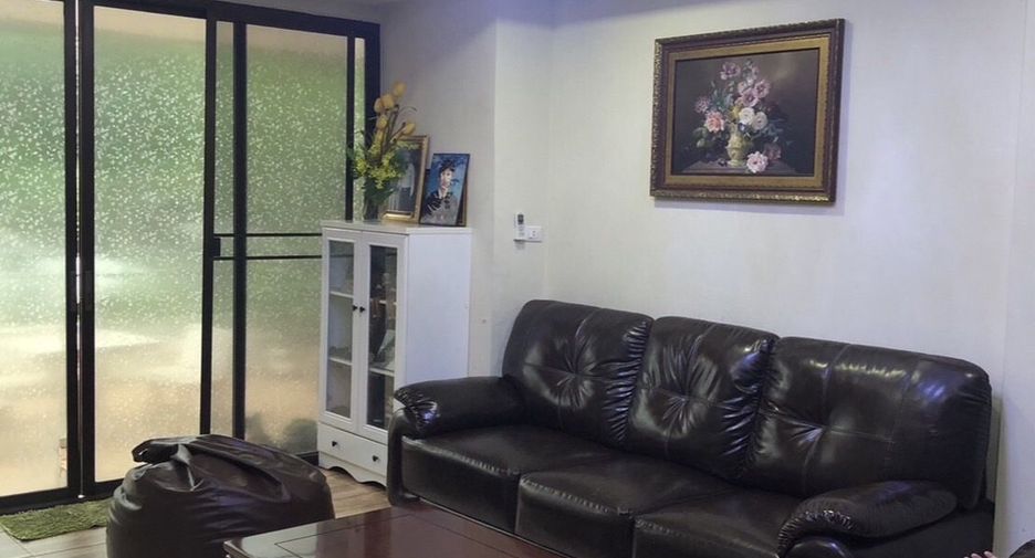 For sale 3 bedrooms house in Khlong Sam Wa, Bangkok
