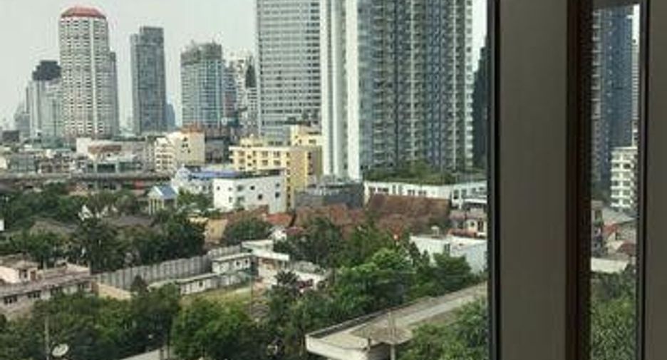For sale 2 bedrooms condo in Khlong Toei, Bangkok