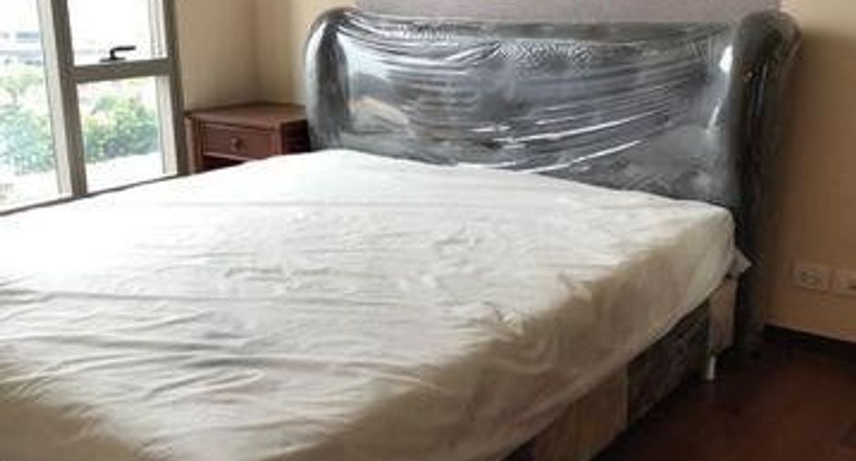For sale 2 bedrooms condo in Khlong Toei, Bangkok