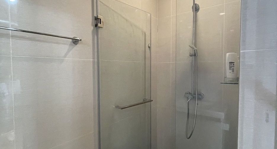 For sale 1 bed condo in Khlong Toei, Bangkok