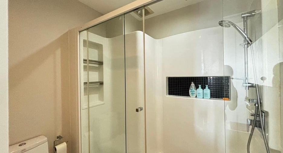 For rent 1 bed condo in Phra Khanong, Bangkok