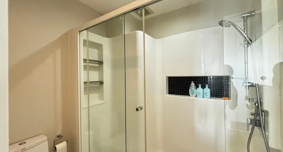 For rent 1 bed condo in Phra Khanong, Bangkok