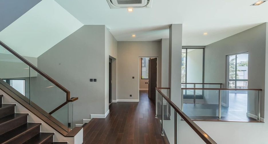 Casa en venta de 5 habitaciones en Lak Si, Bangkok