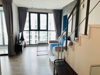 À louer 2 chambres condo à Huai Khwang, Bangkok