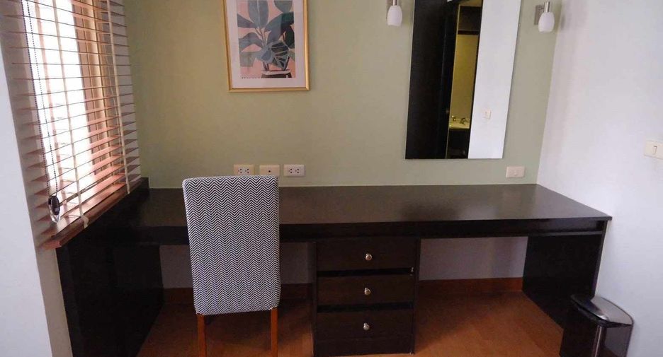 For rent 1 bed condo in Huai Khwang, Bangkok