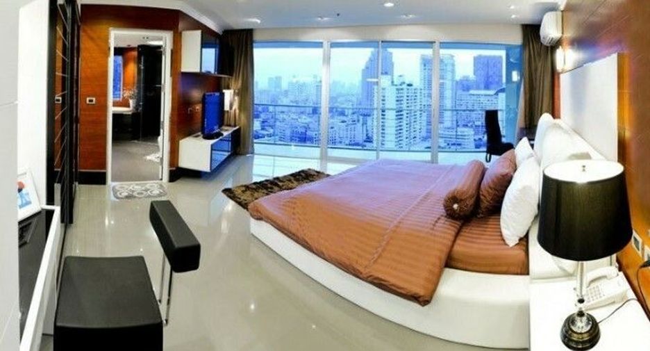 For rent 2 ベッドルーム condo in Watthana, Bangkok