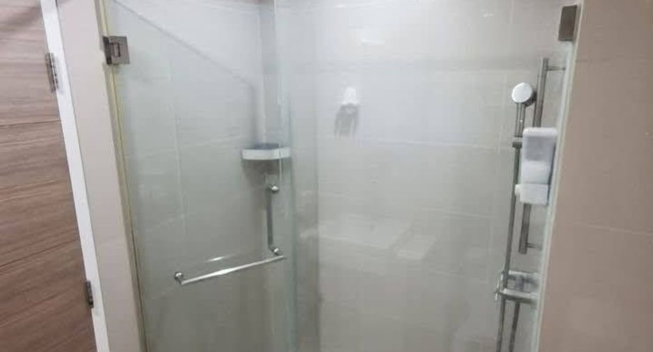 For rent 1 bed condo in Khlong San, Bangkok